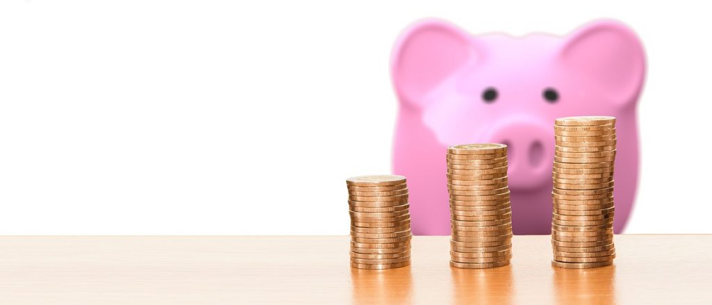 Risparmiare sulla spesa non è mai stato così semplice: basta lasciare a casa il tuo partner | Cosa dice la scienza