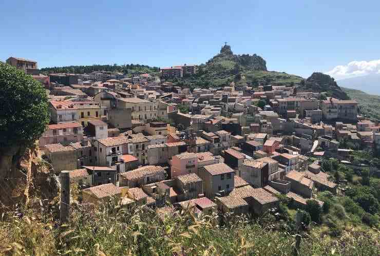 Panorama di Cesarò - foto wikimedia commons - trs98.it