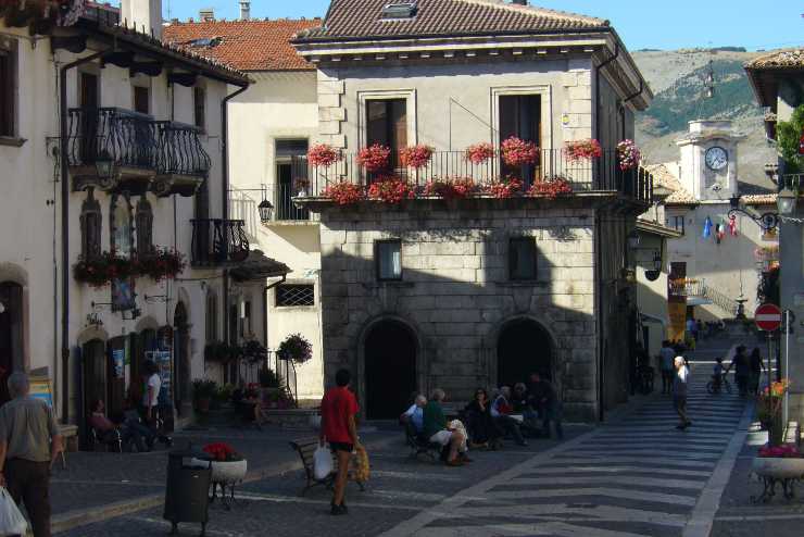 Centro di Pescocostanzo in Abruzzo - foto wikimedia commons - trs98.it