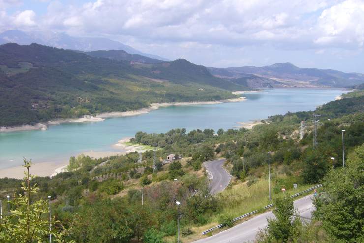 Lago di Bomba in Abruzzo - foto wikimedia commons - trs98.it
