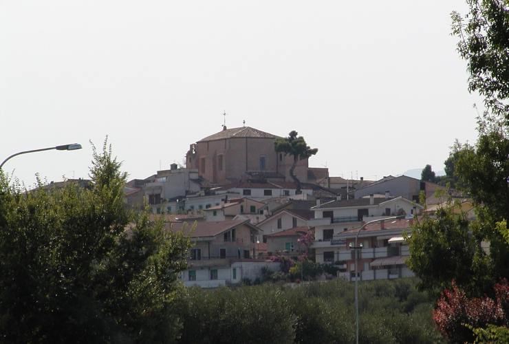 Moscufo vista dall'alto - foto wikimedia commons - trs98.it