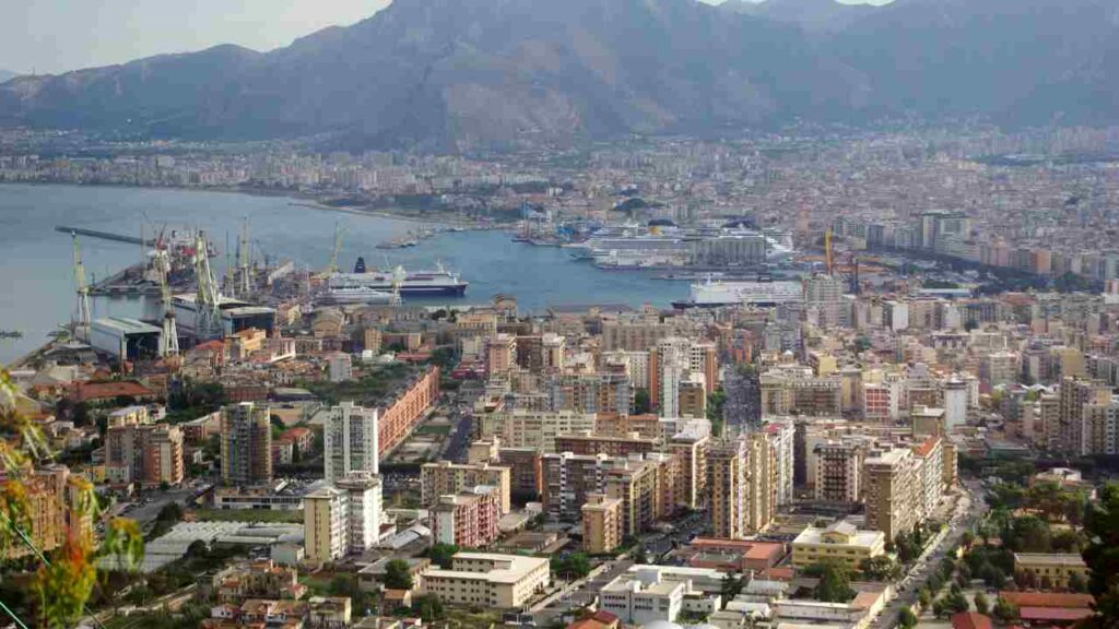 Ancora con Palermo e Messina? Solo a pochi km da Ragusa trovi il paese PIÙ ambito dai turisti | Ennesimo paradiso siciliano