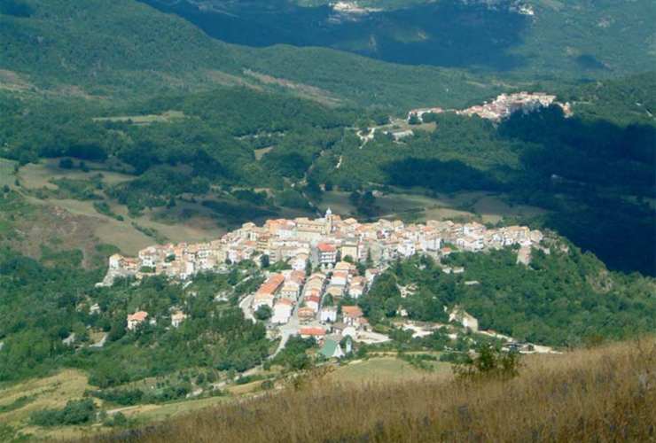 Roio del Sangro vista dall'alto - foto wikipedia - trs98.it