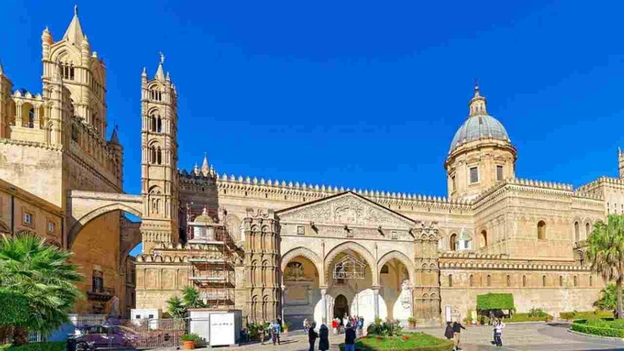 Tutti parlano delle solite mete in Sicilia ma in pochi conoscono il BORGO DEI GOLOSI | Qui la dieta è una parolaccia