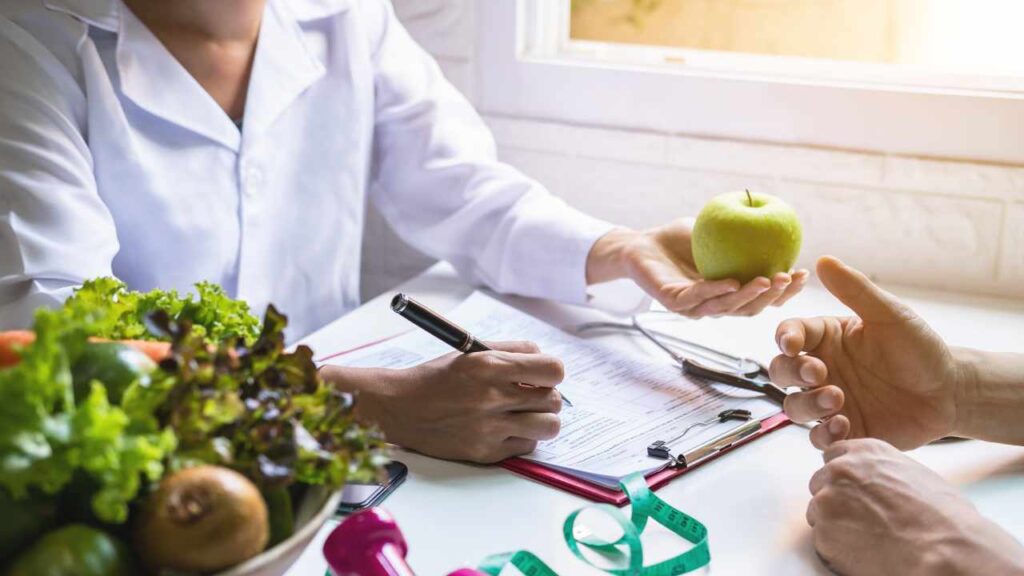 Addio ai nutrizionisti, ora è TIKTOK a decidere cosa metti nel piatto | Prima era uno spuntino, ora è un’ossessione